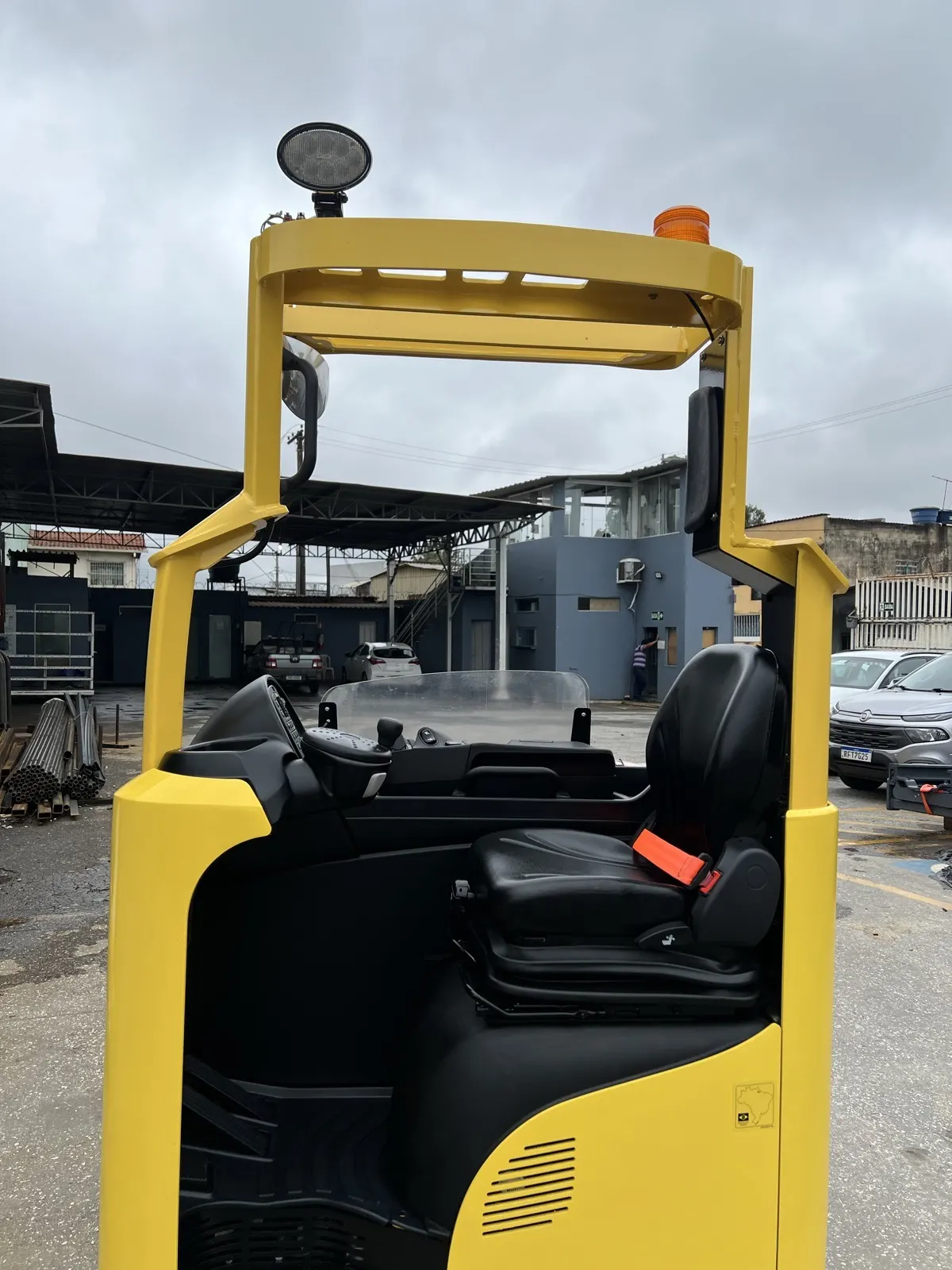 Equipamentos rebaixados em operação subterrânea. — foto 8