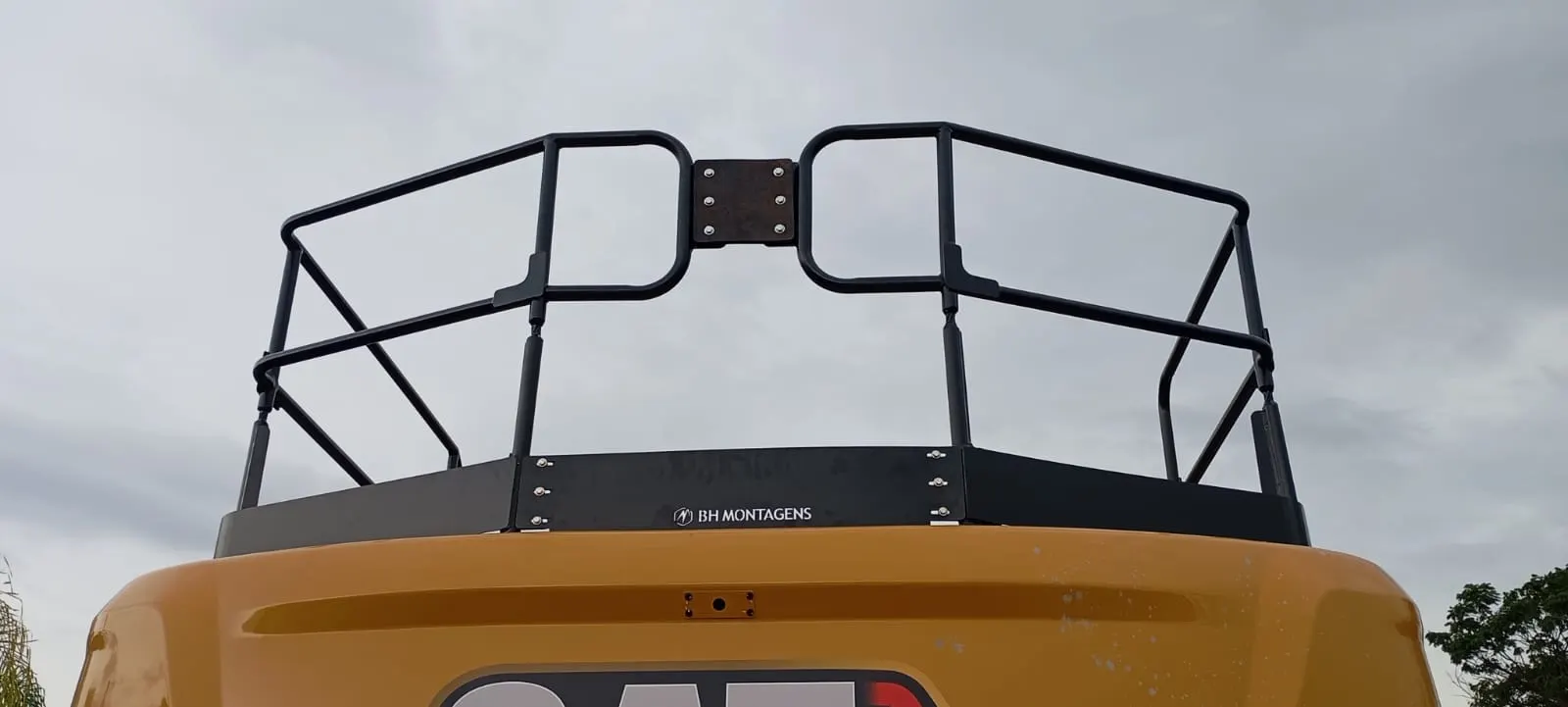 Guarda-corpo conforme NR-12