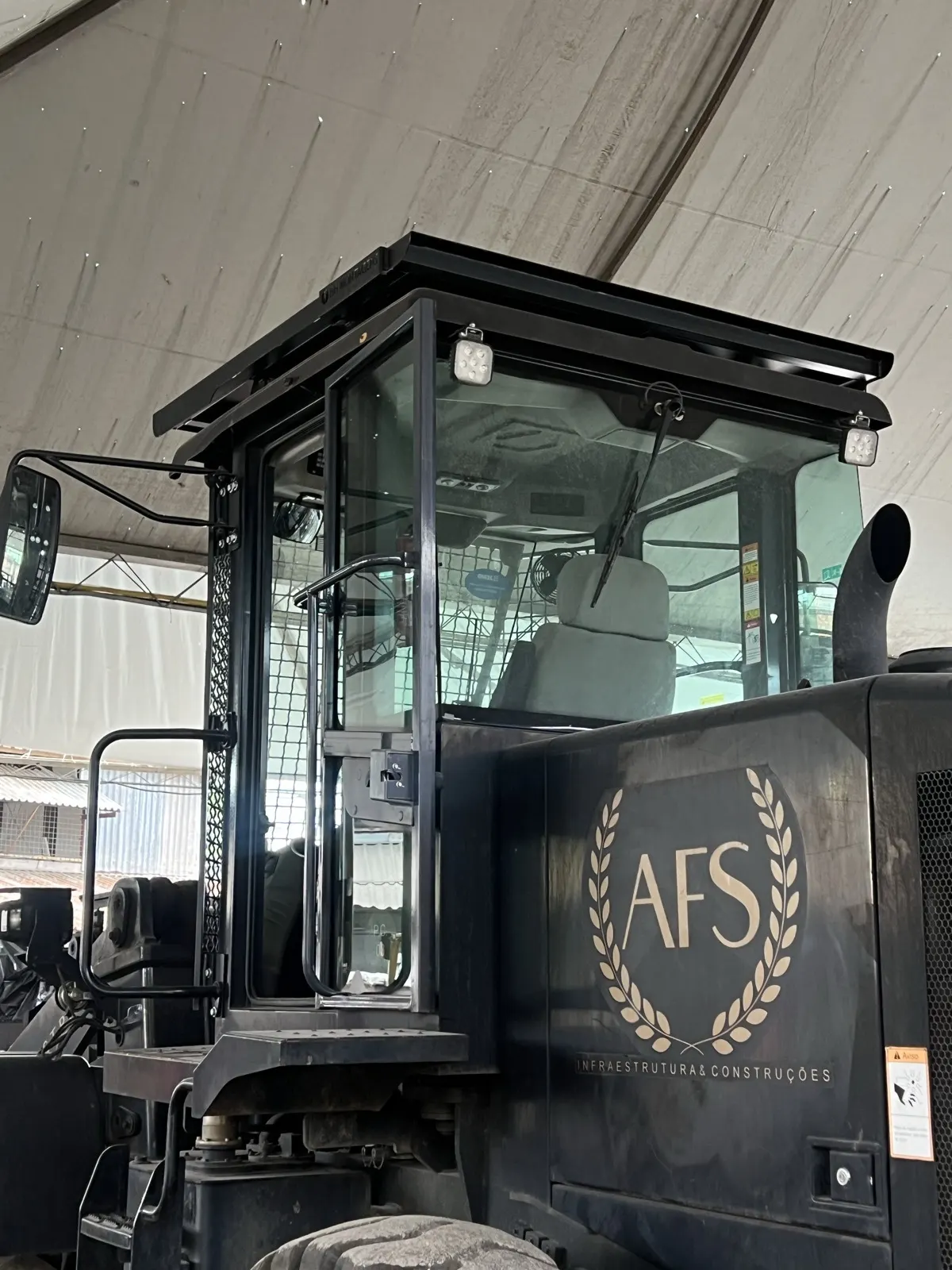 Detalhe da fixação ROPS